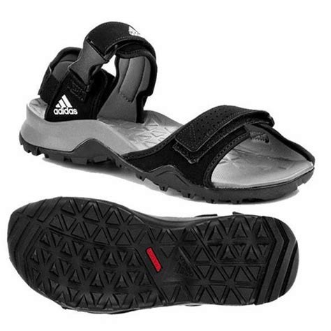 Sendal Gunung Adidas .